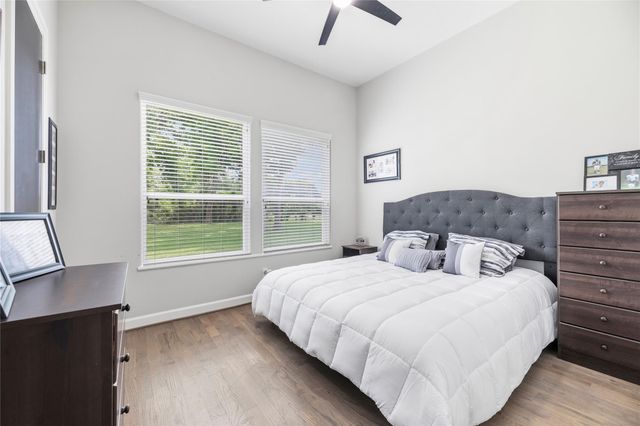 23 Westpoint Drive, Missouri City, TX 77459