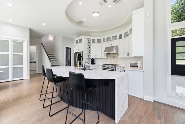 23 Westpoint Drive, Missouri City, TX 77459