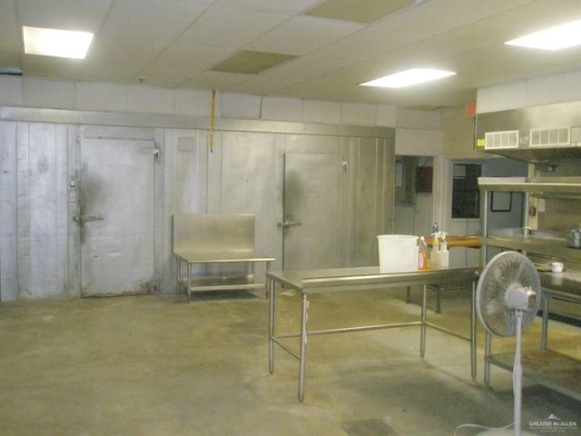 2708 N Texas Boulevard, Weslaco, TX 78599