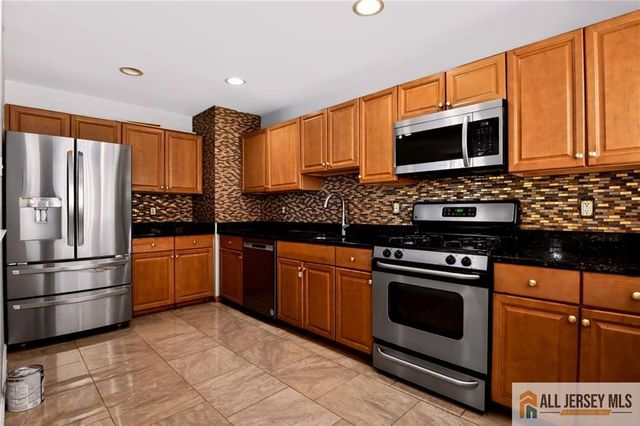 9 Lackland Avenue 9, Piscataway, NJ 08854