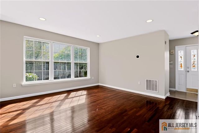 9 Lackland Avenue 9, Piscataway, NJ 08854