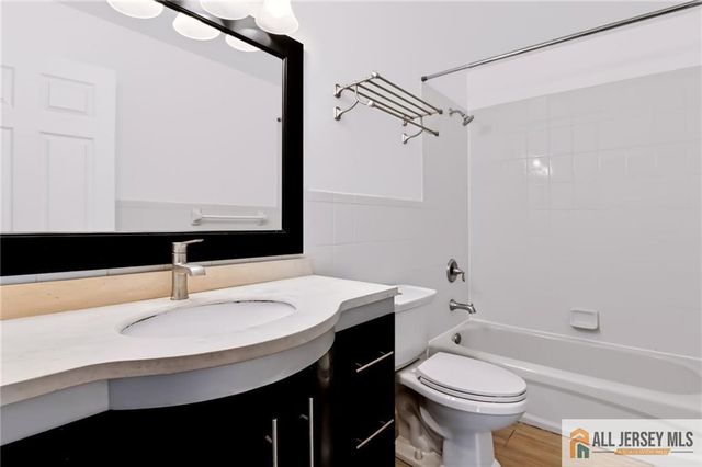 9 Lackland Avenue 9, Piscataway, NJ 08854