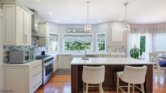 7 Linberger Dr, Bridgewater Twp., NJ 08807