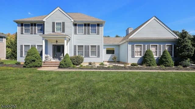 7 Linberger Dr, Bridgewater Twp., NJ 08807
