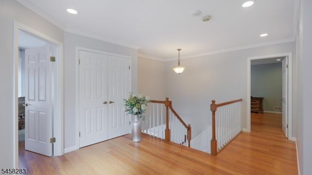 7 Linberger Dr, Bridgewater Twp., NJ 08807