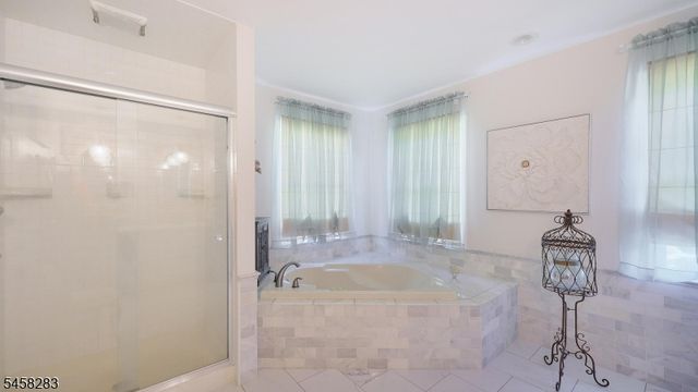 7 Linberger Dr, Bridgewater Twp., NJ 08807