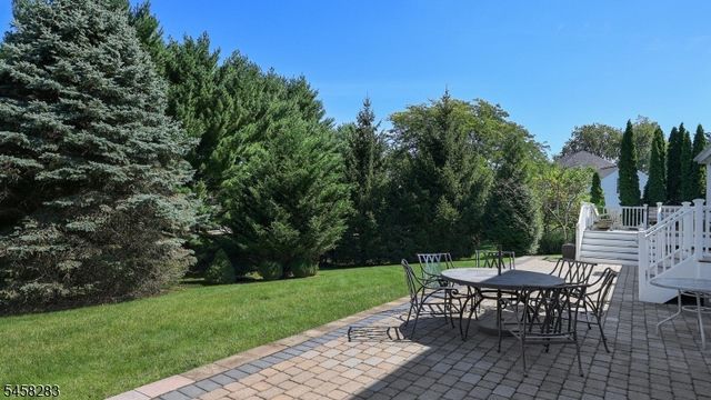 7 Linberger Dr, Bridgewater Twp., NJ 08807