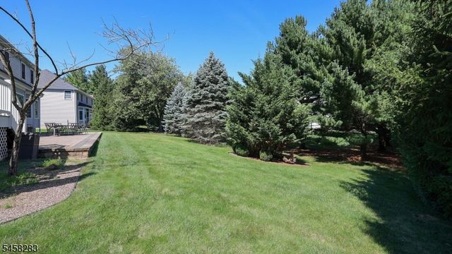 7 Linberger Dr, Bridgewater Twp., NJ 08807