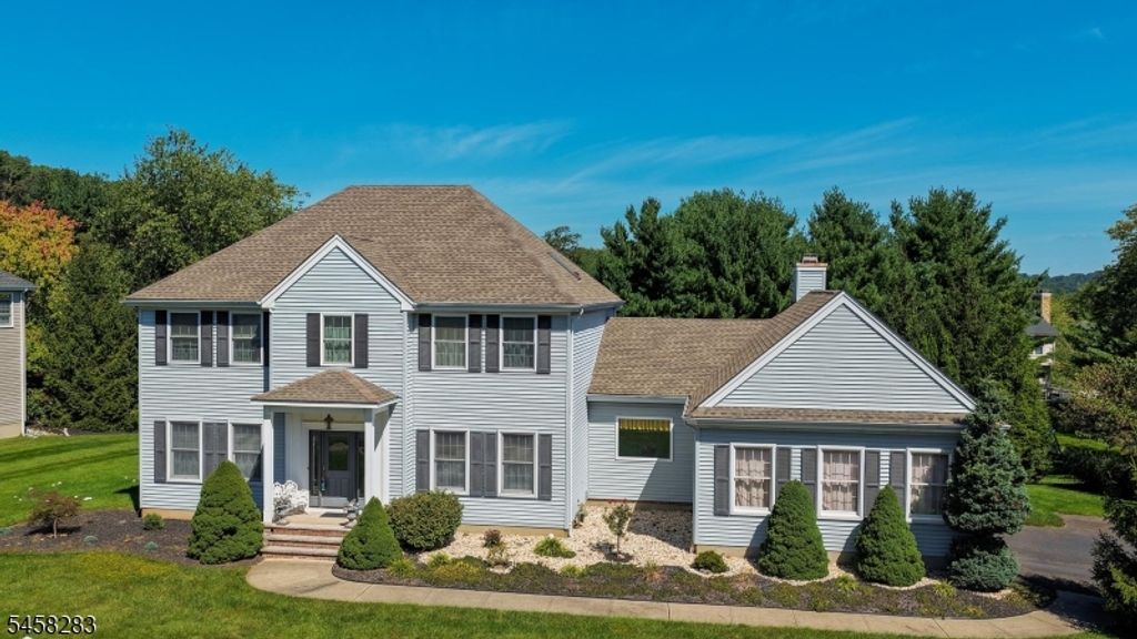 7 Linberger Dr, Bridgewater Twp., NJ 08807