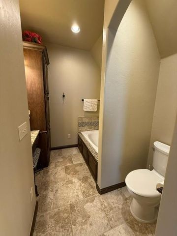 5520 N Piedmont Road, Piedmont, OK 73078