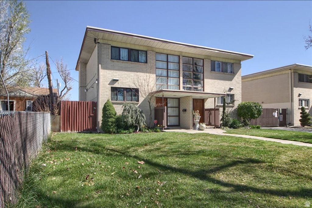 Image 2 of property listing at 674 N OAKLEY ST #F102, Salt Lake City, UT 84116