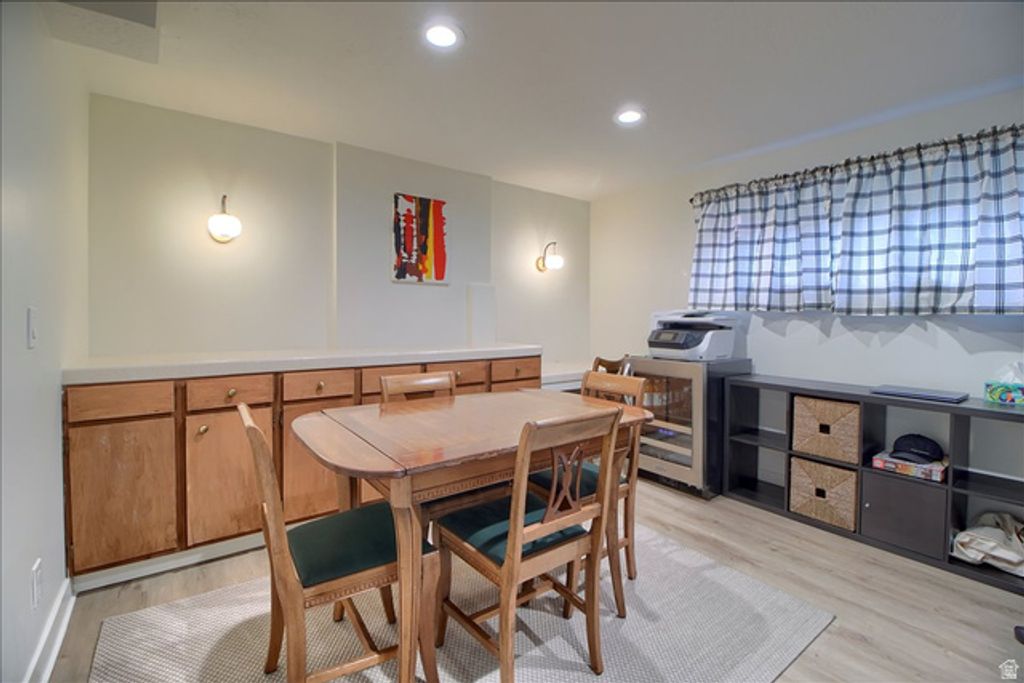 Image 18 of property listing at 674 N OAKLEY ST #F102, Salt Lake City, UT 84116