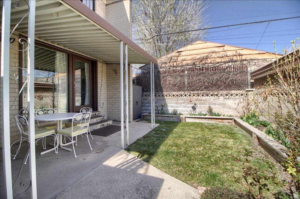 Image 23 of property listing at 674 N OAKLEY ST #F102, Salt Lake City, UT 84116