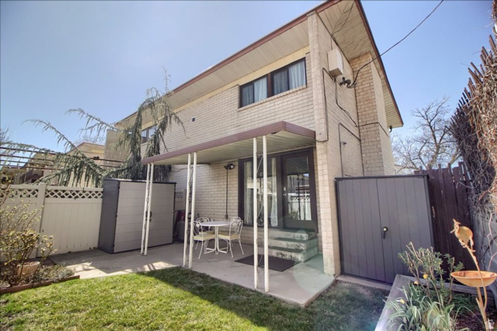 Image 25 of property listing at 674 N OAKLEY ST #F102, Salt Lake City, UT 84116