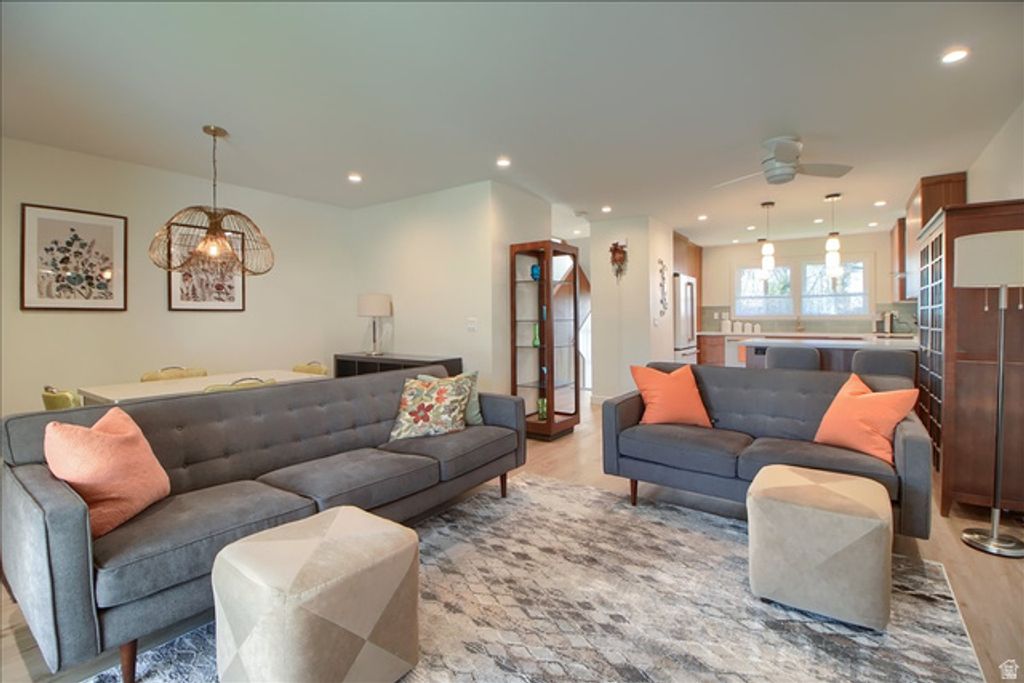 Image 10 of property listing at 674 N OAKLEY ST #F102, Salt Lake City, UT 84116