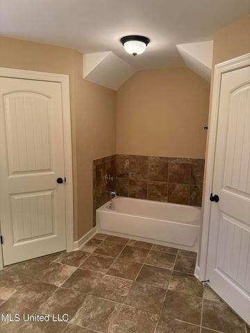 4737 Cantata Drive, Walls, MS 38680