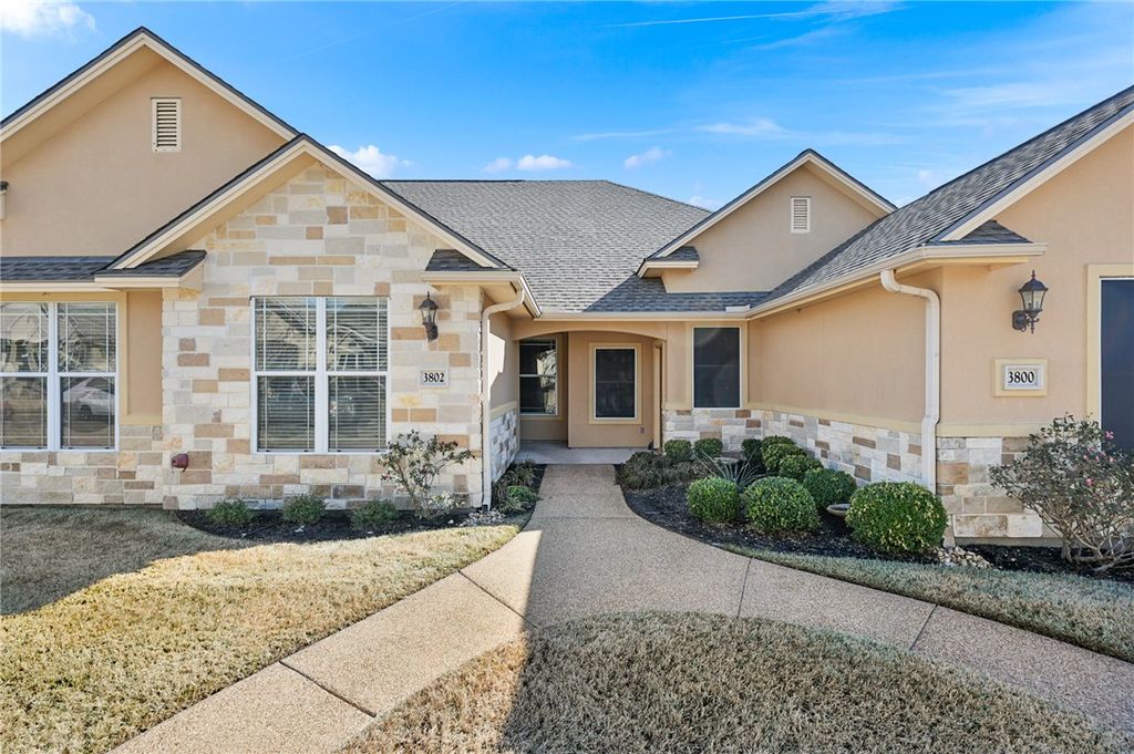 3802 Blackhawk Lane, College Station, TX 77845