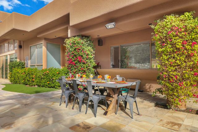 49055 Calle Flora, La Quinta, CA 92253