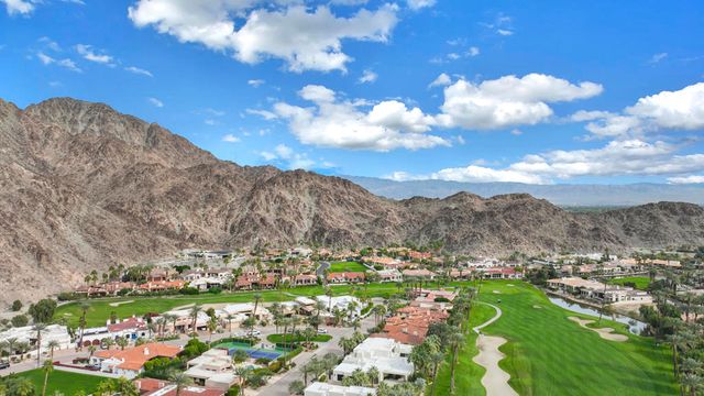 49055 Calle Flora, La Quinta, CA 92253