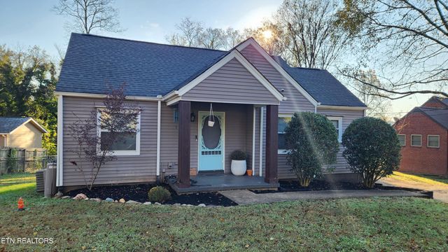 3906 Holston Hills Rd, Knoxville, TN 37914