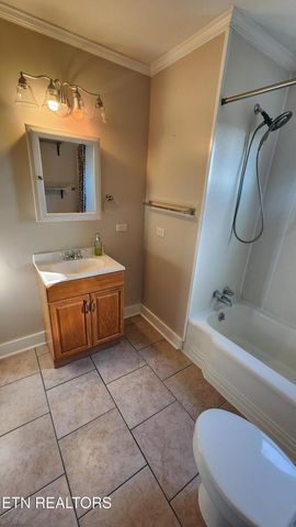 3906 Holston Hills Rd, Knoxville, TN 37914