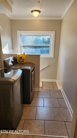 3906 Holston Hills Rd, Knoxville, TN 37914