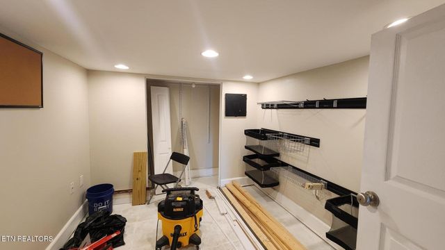 3906 Holston Hills Rd, Knoxville, TN 37914