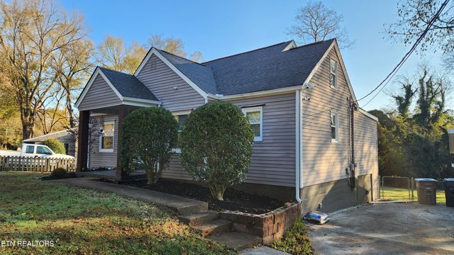 3906 Holston Hills Rd, Knoxville, TN 37914