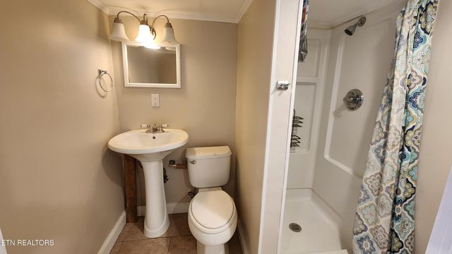 3906 Holston Hills Rd, Knoxville, TN 37914