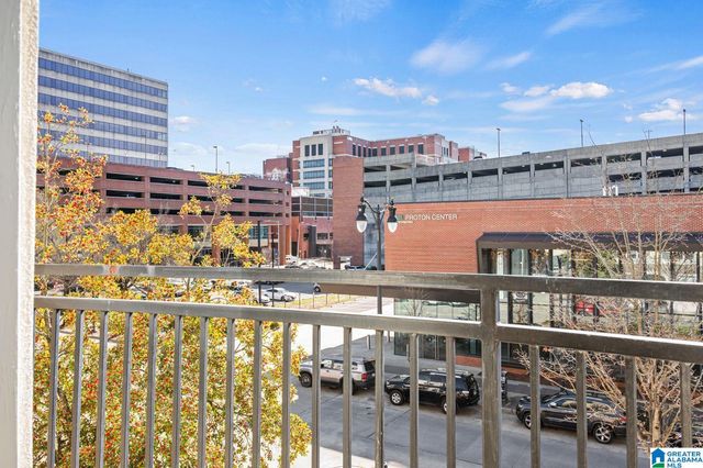 401 20th St S Apt 302, Birmingham, AL 35233