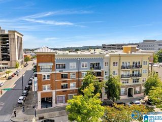 401 20th St S Apt 302, Birmingham, AL 35233