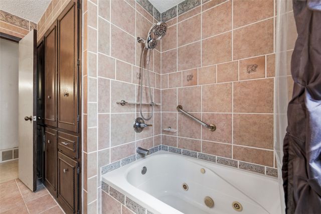 3405 Country Club Road, Pantego, TX 76013