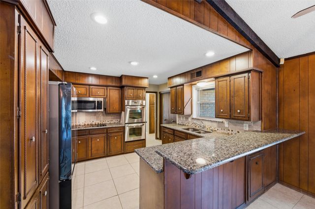 3405 Country Club Road, Pantego, TX 76013