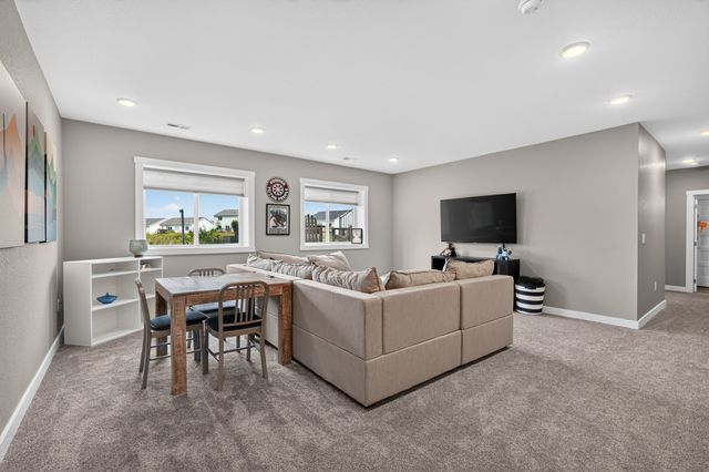 9639 Watermeadow Circle, Johnston, IA 50131