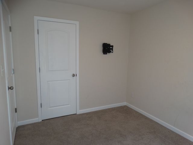 4053 Cody Dr, La Vergne, TN 37086