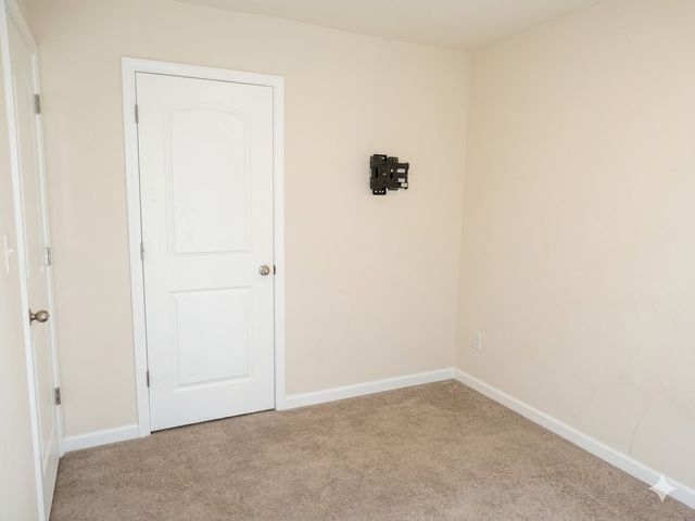 4053 Cody Dr, La Vergne, TN 37086