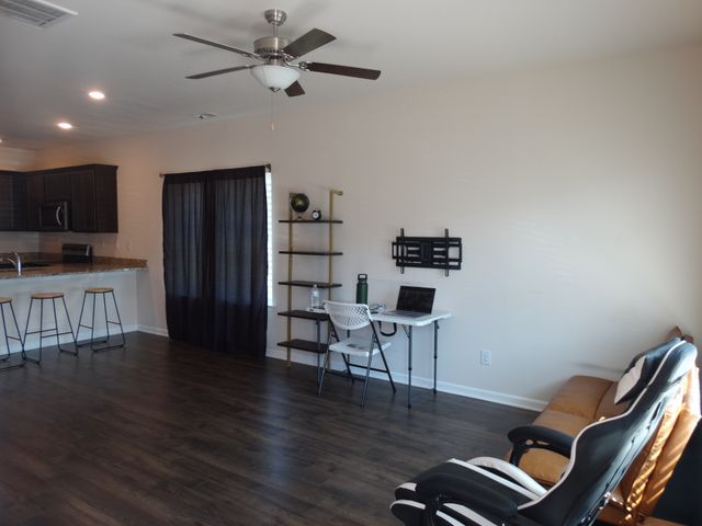 4053 Cody Dr, La Vergne, TN 37086