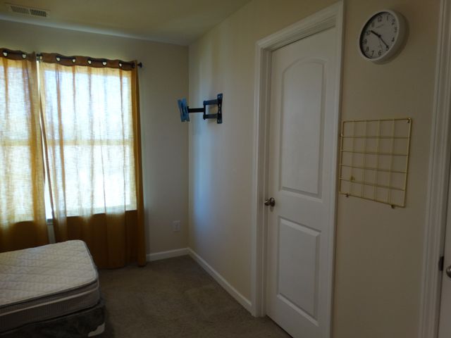 4053 Cody Dr, La Vergne, TN 37086
