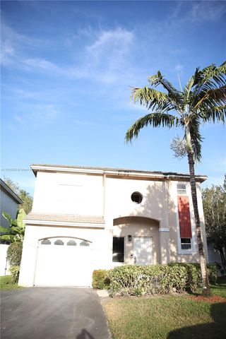 9828 NW 2nd St, Plantation, FL 33324