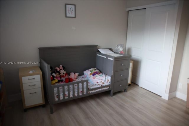 9828 NW 2nd St, Plantation, FL 33324