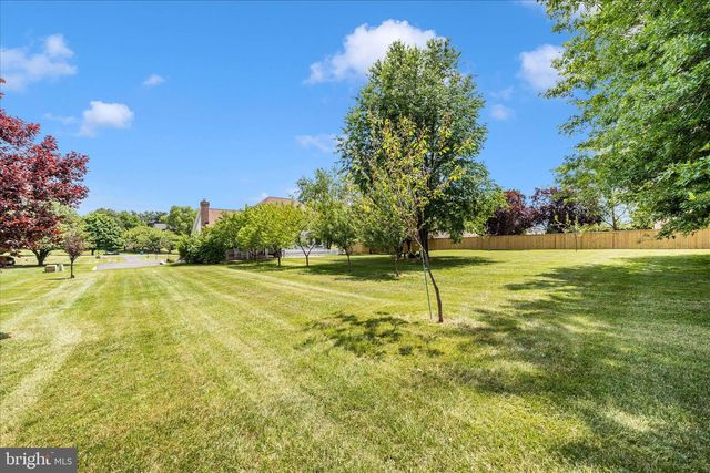 6104 EDMONT DR, Frederick, MD 21704