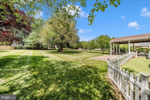 6104 EDMONT DR, Frederick, MD 21704
