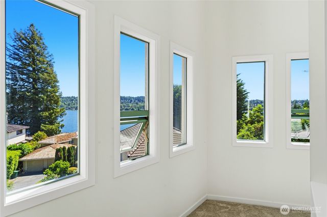 7432 E Mercer Wy, Mercer Island, WA 98040
