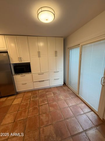 10854 E YUCCA Street, Scottsdale, AZ 85259