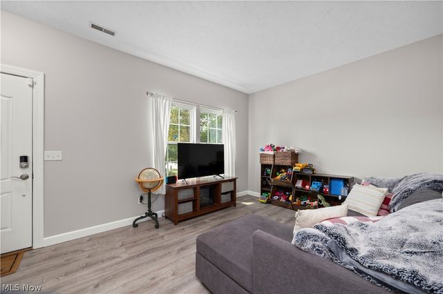 37970 Terrell Drive, North Ridgeville, OH 44039