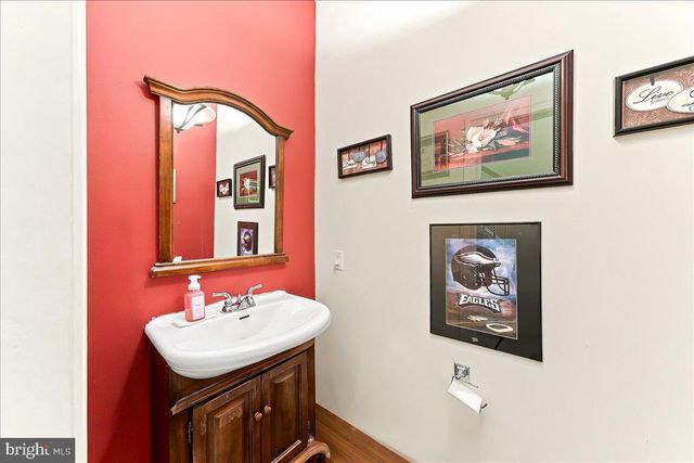 2185 FRANKLIN AVE, Morton, PA 19070