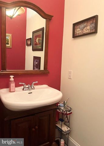 2185 FRANKLIN AVE, Morton, PA 19070