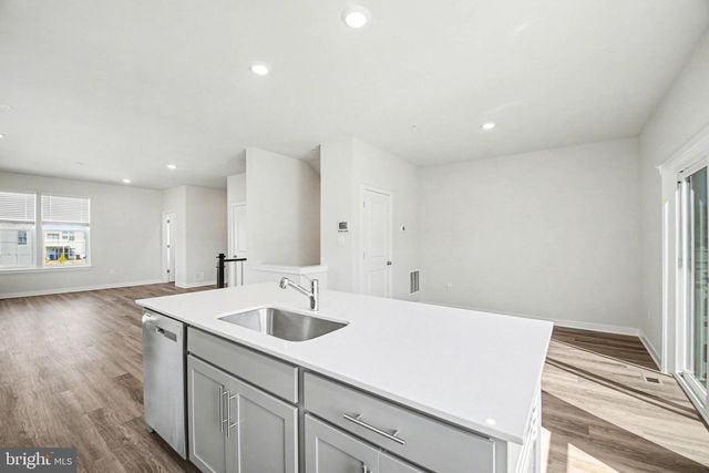548 SWIFT HERON AVE, La Plata, MD 20646