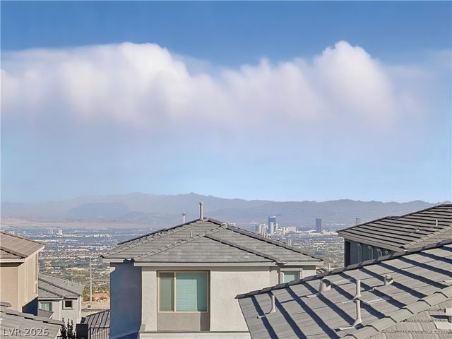 1606 Rock Kestrel Street, Las Vegas, NV 89138