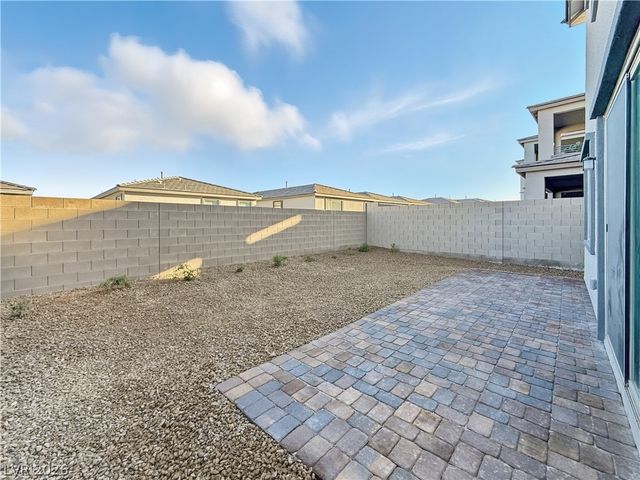 1606 Rock Kestrel Street, Las Vegas, NV 89138